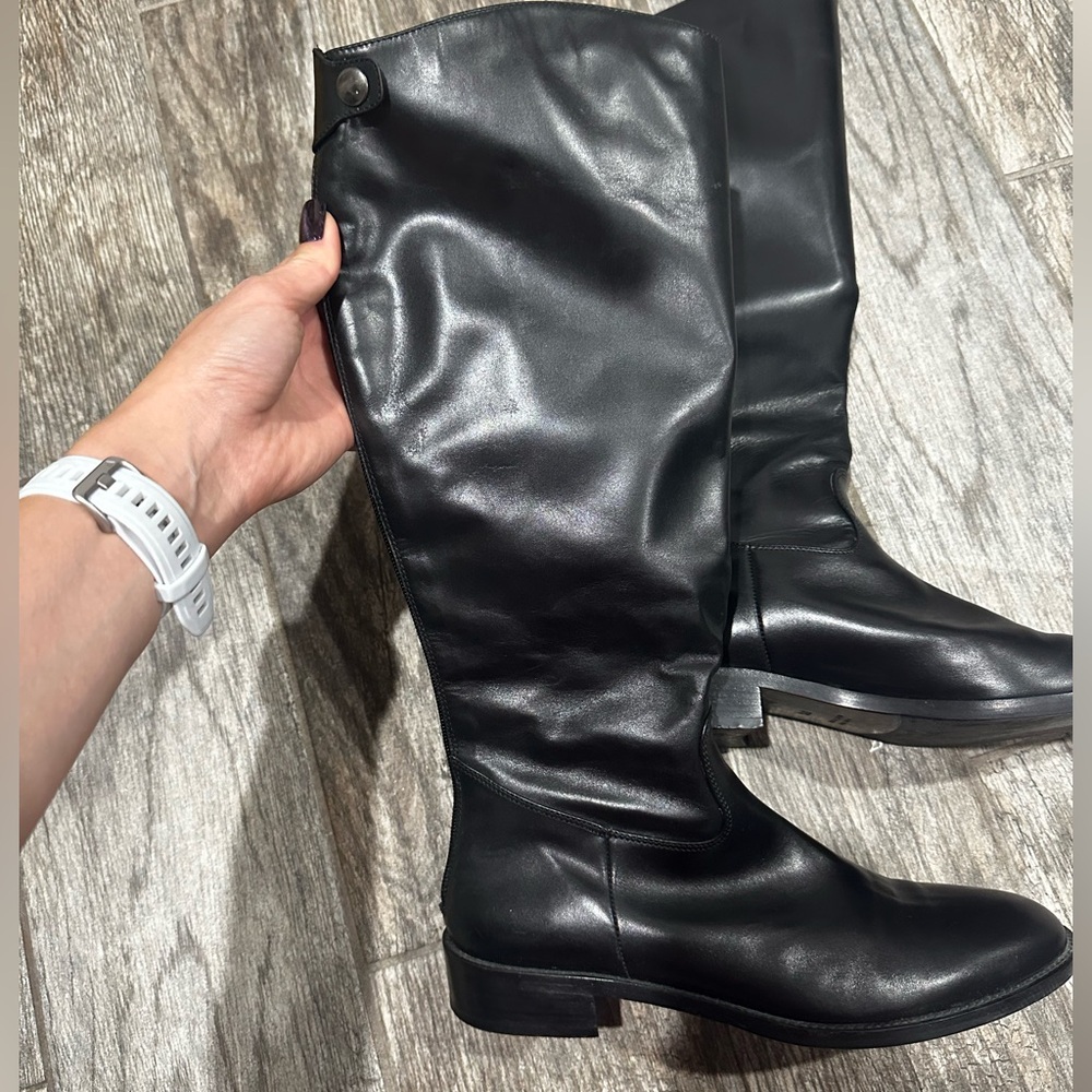 Black Leather Knee-High Boots Divina Venezia
